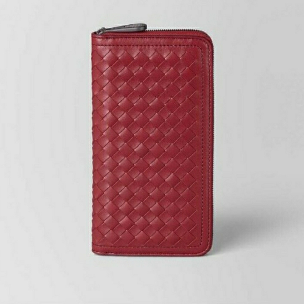 (Sold) Bottega Veneta Intrecciato Wallet Red